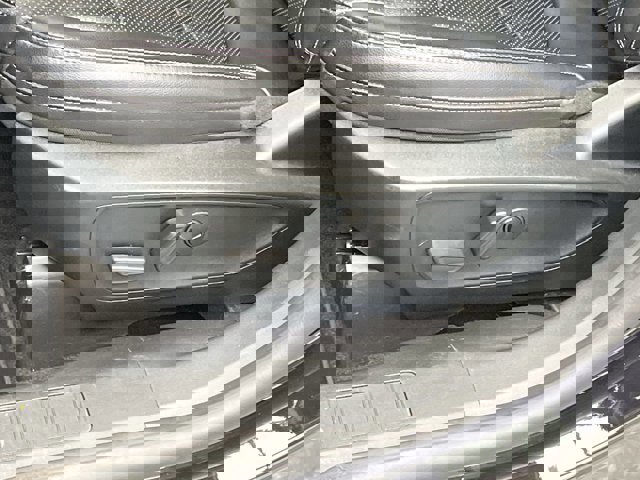 Certified 2022 Ford Escape Titanium w/ Class II Trailer Tow Package image 12