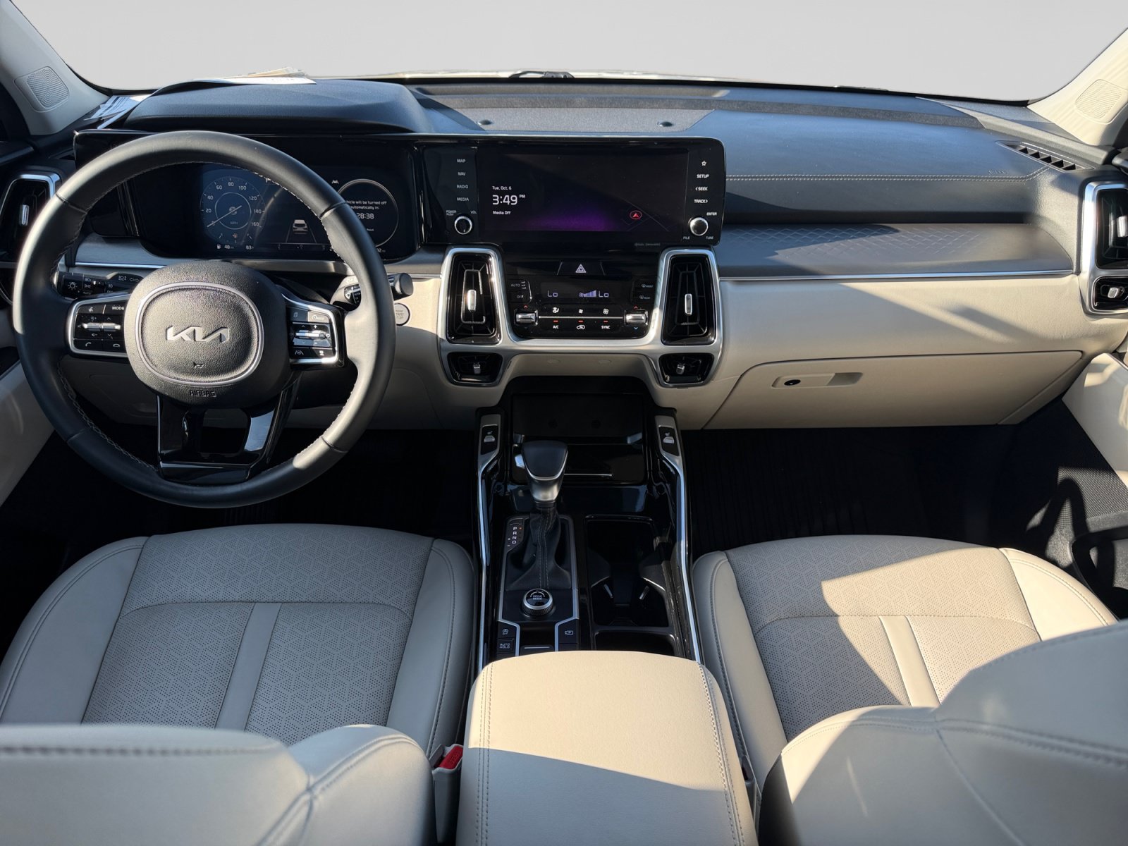 Used 2023 Kia Sorento SX FWD image 14