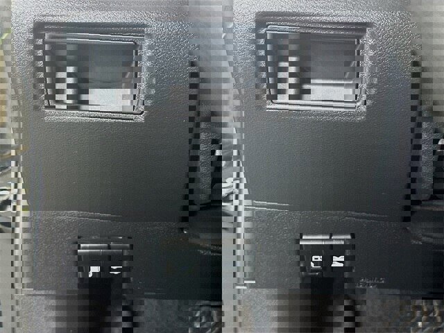 Used 2021 Nissan Versa SV image 14