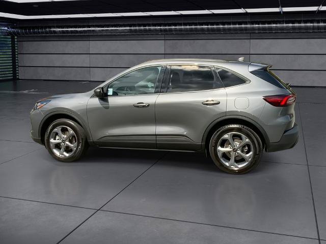Certified 2025 Ford Escape ST-Line Select AWD/4WD image 8
