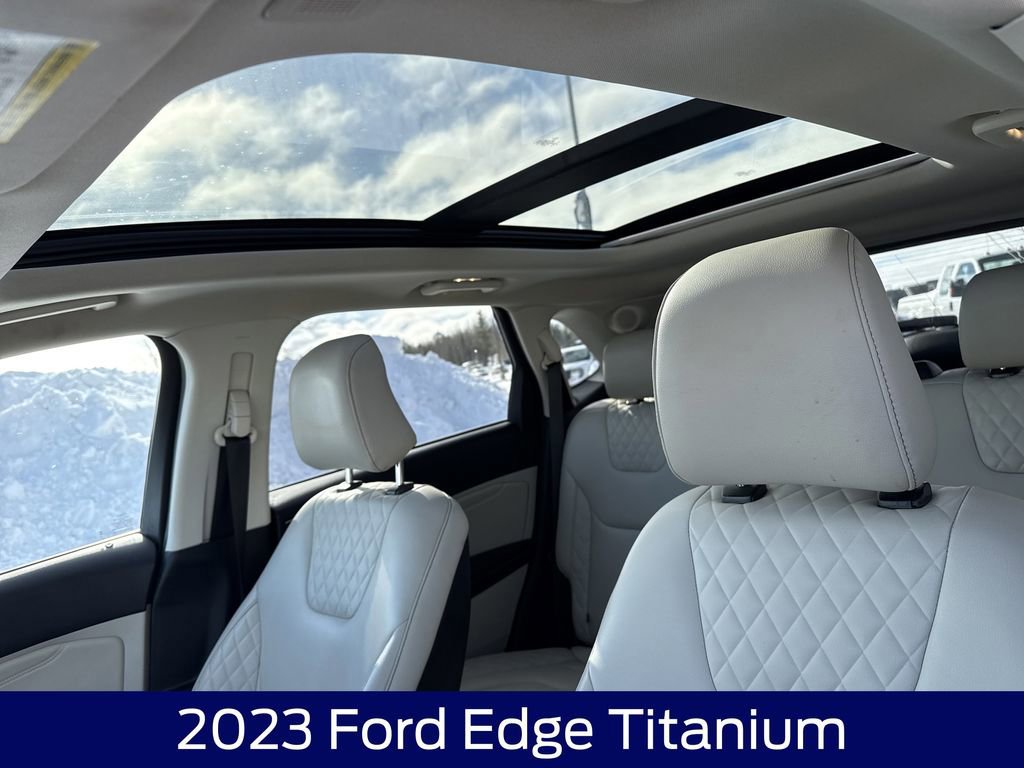 Certified 2023 Ford Edge Titanium w/ Class II Trailer Tow Package image 18