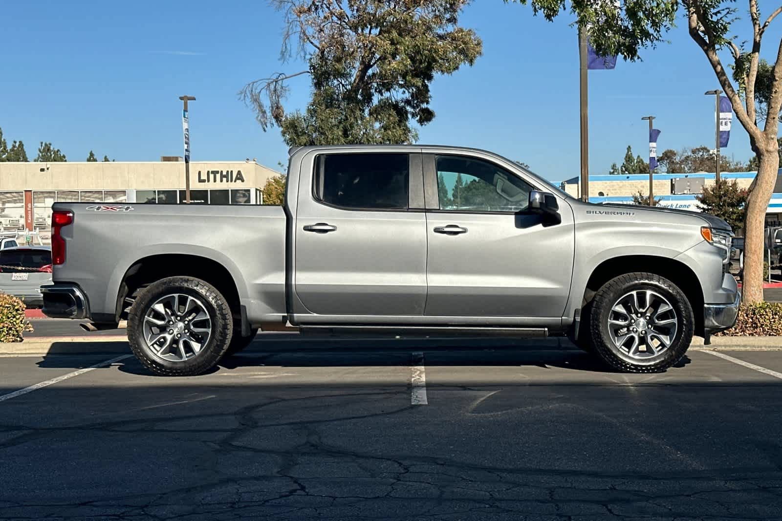Used 2023 Chevrolet Silverado 1500 LT w/ Max Trailering Package AWD/4WD image 9