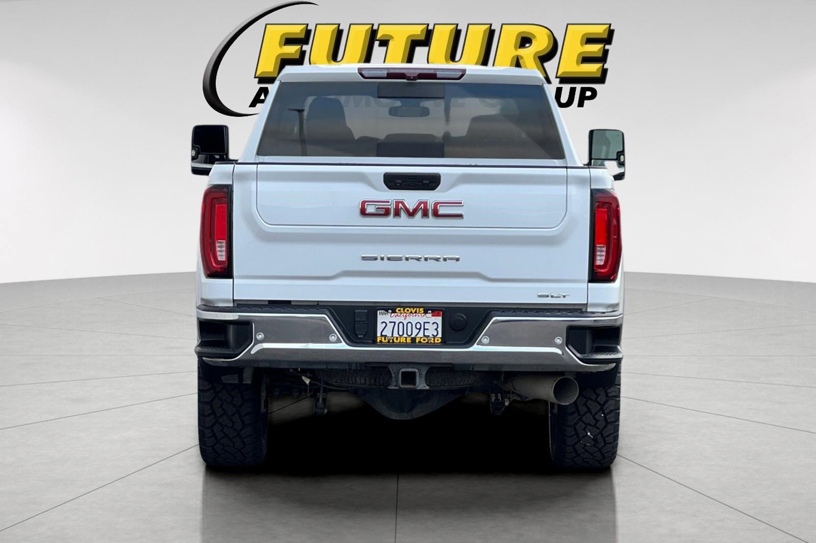 Used 2021 GMC Sierra 2500 SLT w/ SLT Preferred Package image 4