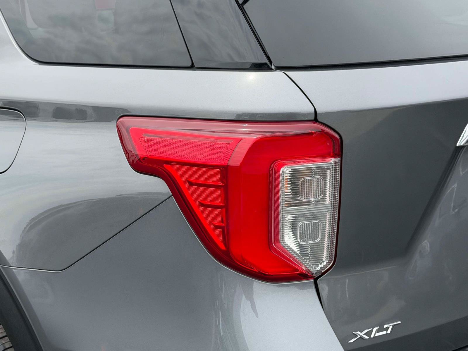 Certified 2023 Ford Explorer XLT AWD/4WD image 11