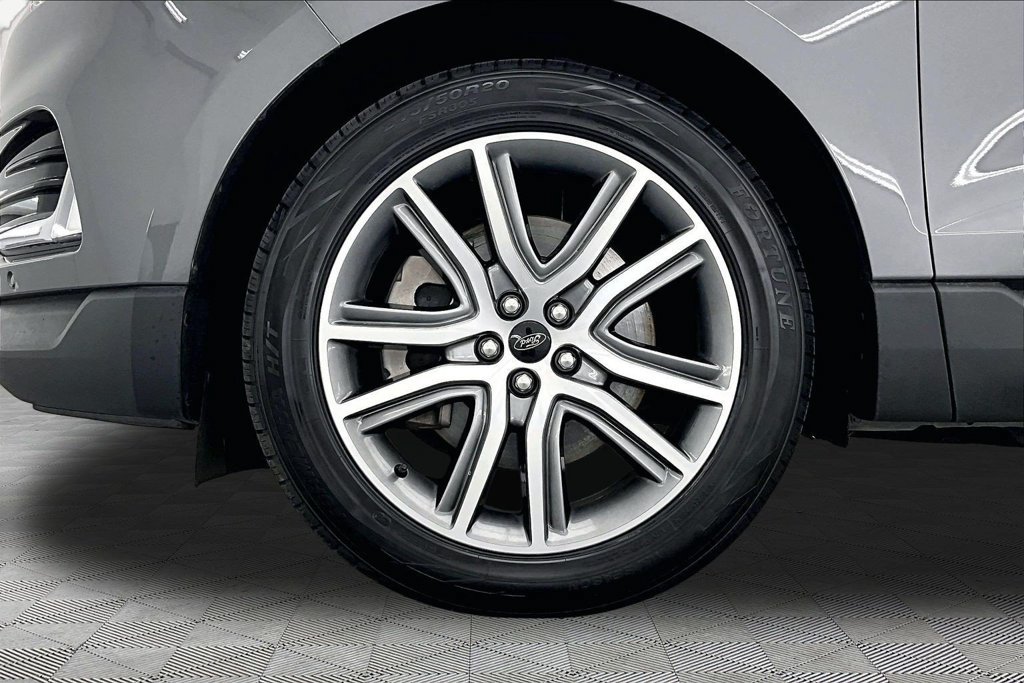 Certified 2024 Ford Edge Titanium w/ Equipment Group 301A AWD/4WD image 9