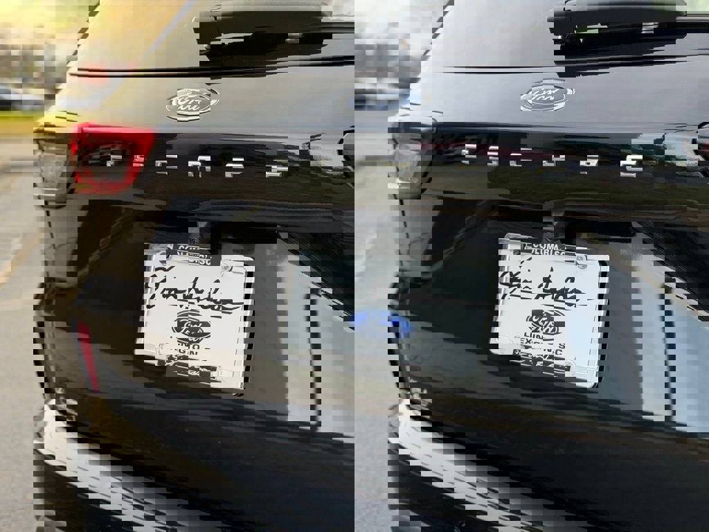 Certified 2023 Ford Escape ST-Line w/ Tech Pack #1 image 11