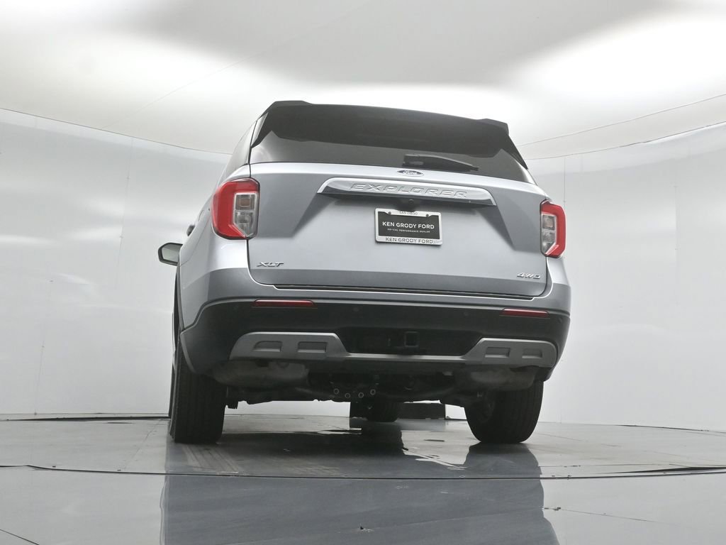 Certified 2023 Ford Explorer XLT w/ Equipment Group 202A AWD/4WD image 49