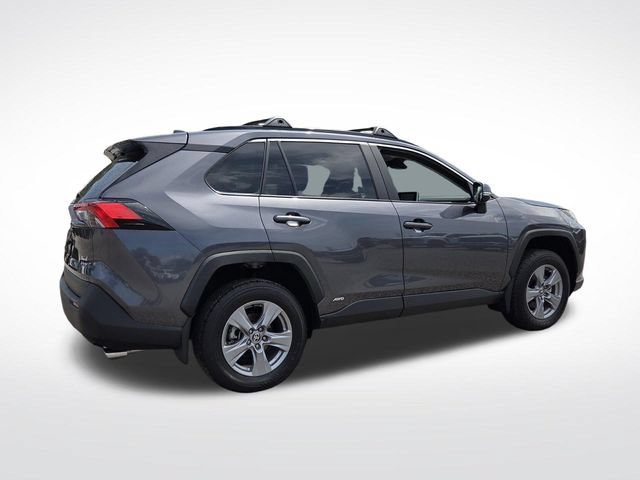 Used 2025 Toyota RAV4 XLE AWD/4WD image 9