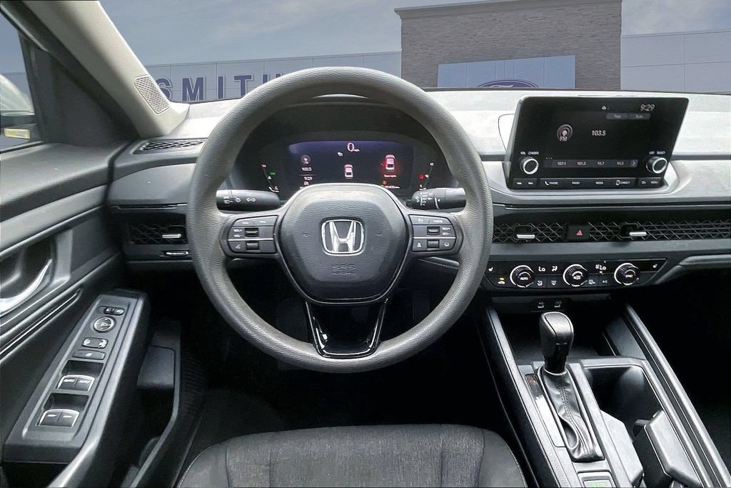 Used 2023 Honda Accord EX image 8