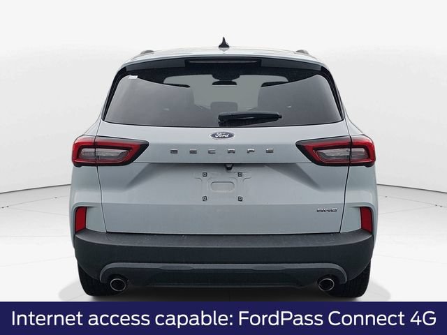 Certified 2025 Ford Escape ST-Line Select AWD/4WD image 5