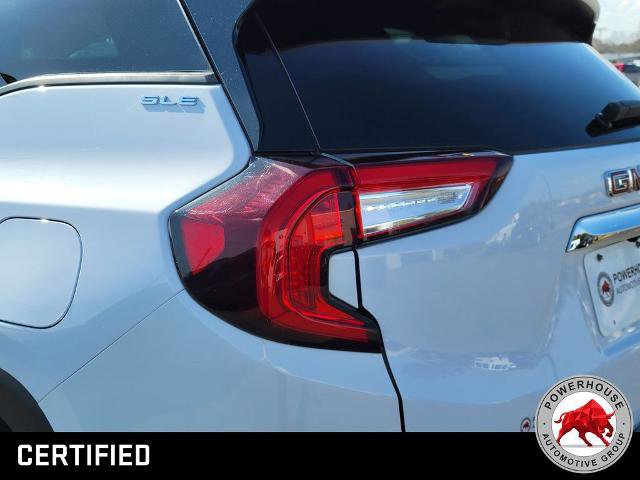 Used 2023 GMC Terrain SLE w/ Driver Convenience Package image 12