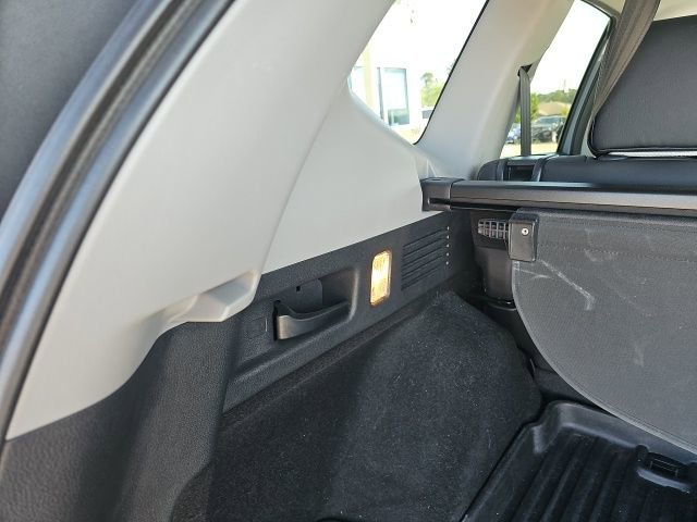 Used 2021 Honda CR-V Touring image 14
