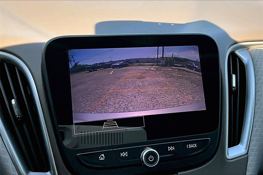 Used 2022 Chevrolet Malibu LS w/ Driver Confidence Package II image 21