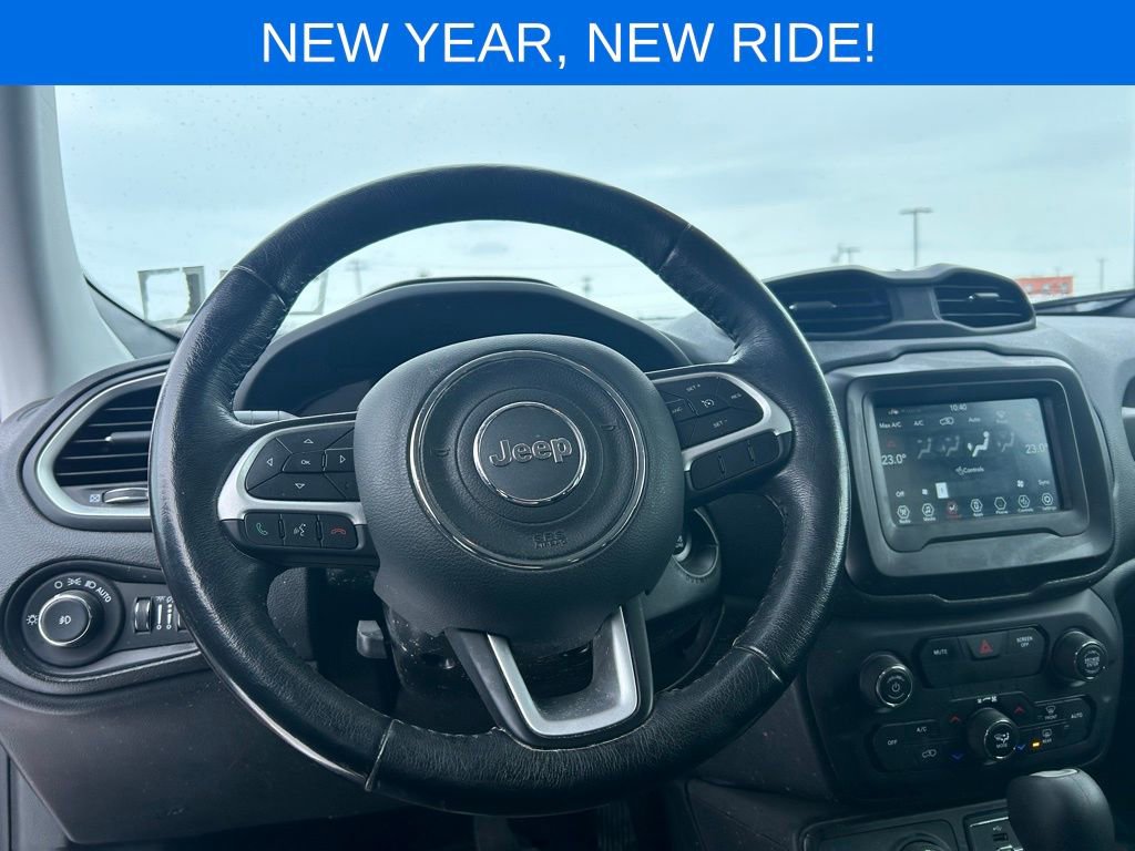 Used 2020 Jeep Renegade Latitude w/ Cold Weather Group image 16