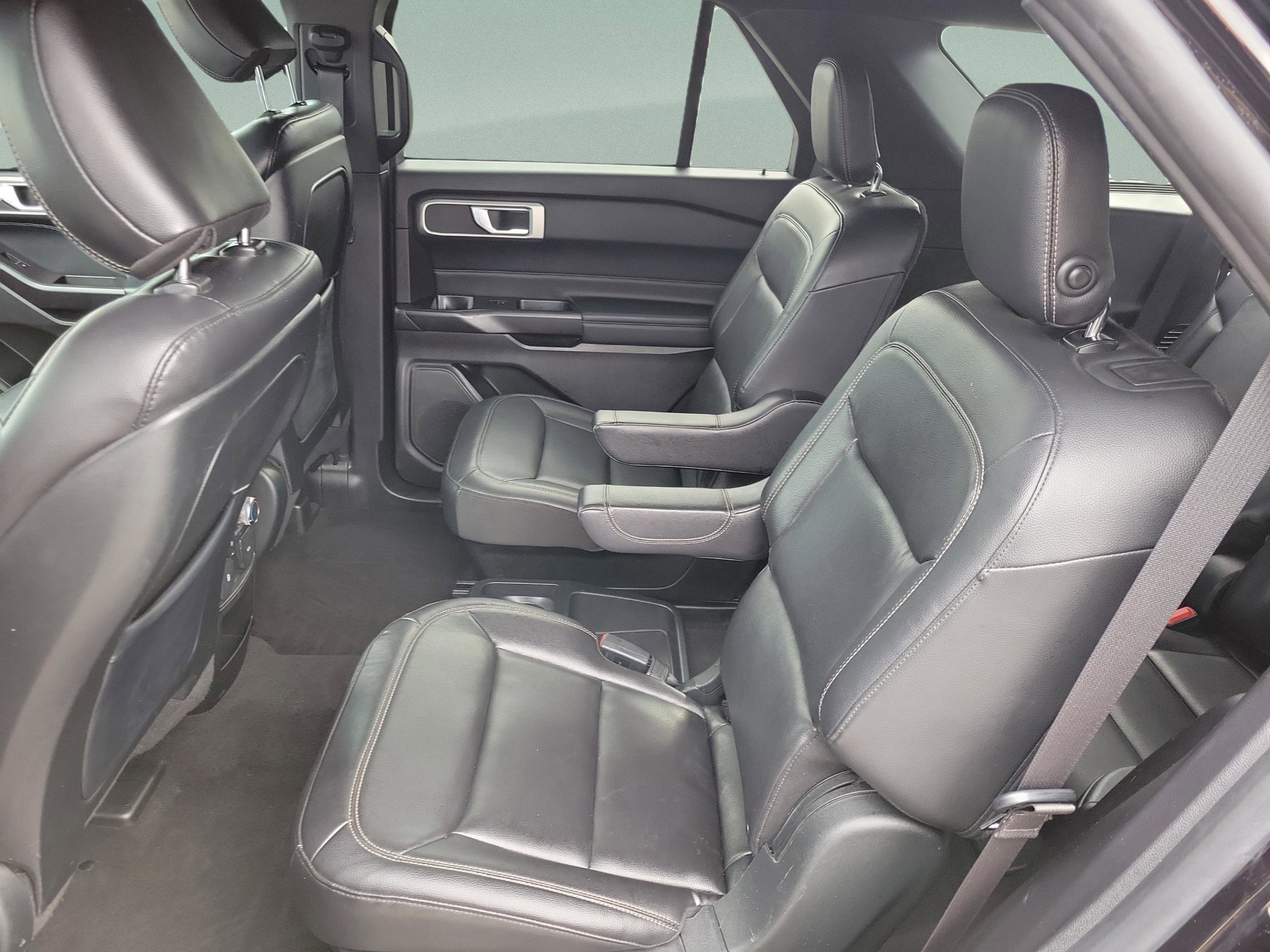 Certified 2020 Ford Explorer XLT w/ Equipment Group 202A image 22