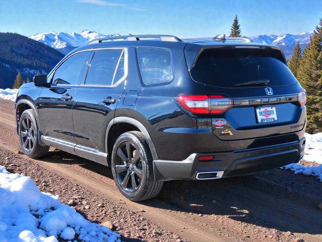 Used 2025 Honda Pilot Black Edition image 5