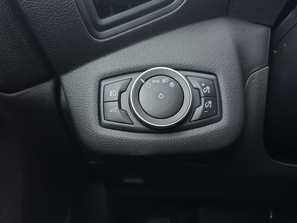 Certified 2018 Ford Escape SE AWD/4WD image 42