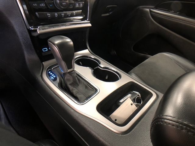 Used 2020 Jeep Grand Cherokee Altitude image 18