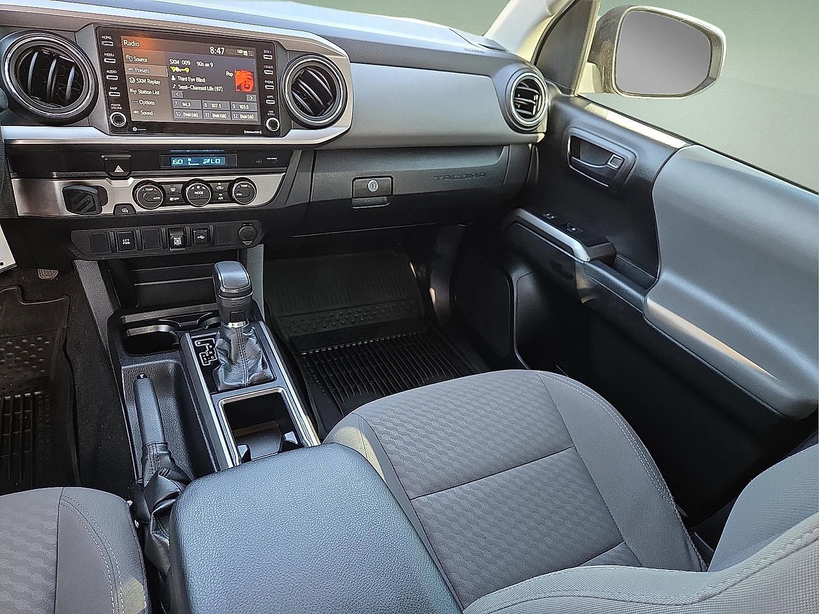 Used 2022 Toyota Tacoma SR5 RWD image 12