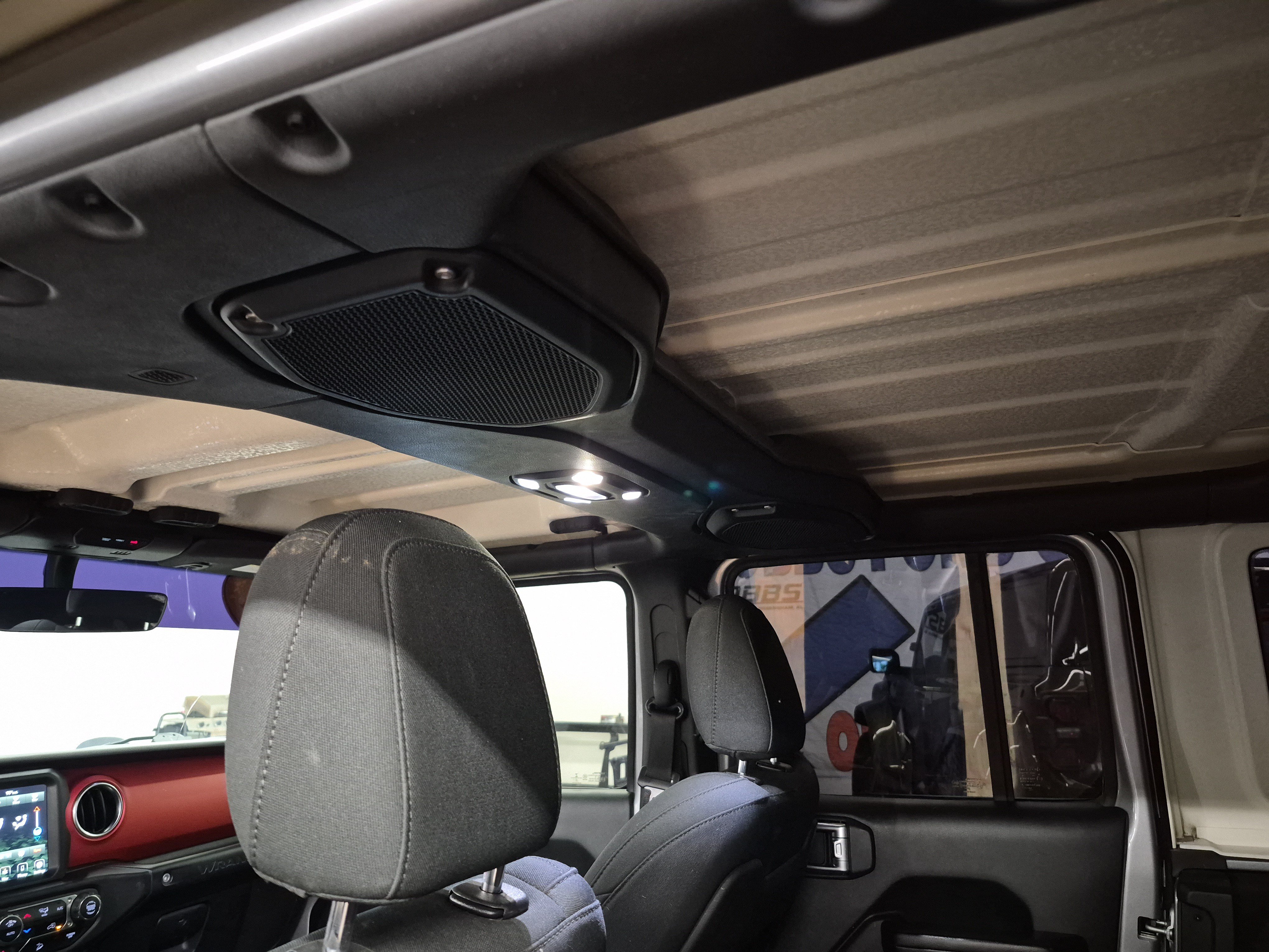 Used 2021 Jeep Wrangler Unlimited Rubicon AWD/4WD image 14
