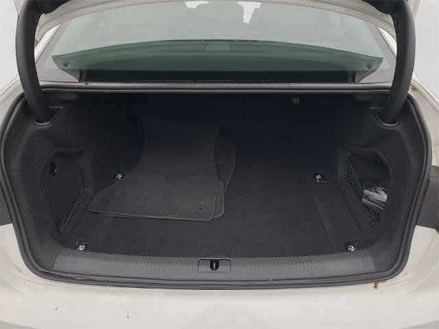 Used 2022 Audi A4 2.0T Premium image 10