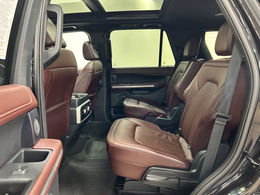 Certified 2024 Ford Expedition Limited AWD/4WD image 32