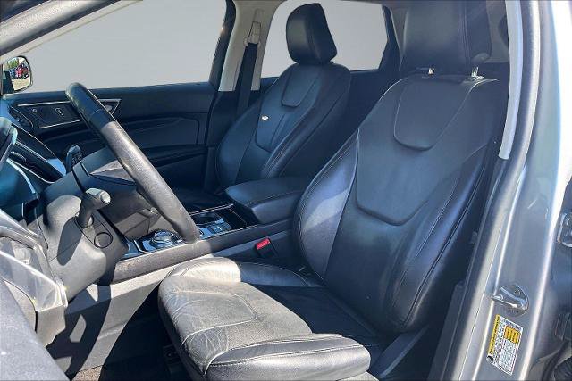 Certified 2020 Ford Edge Titanium w/ Cargo Accessory Package FWD image 25