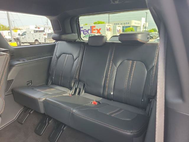 Certified 2023 Ford Expedition Platinum AWD/4WD image 10