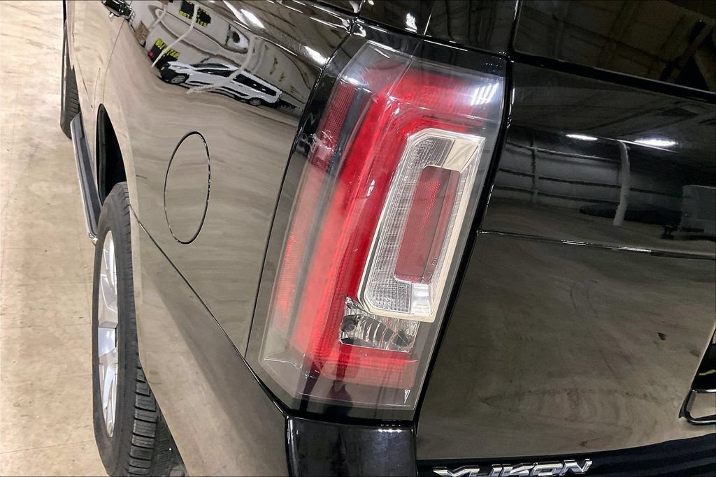 Used 2018 GMC Yukon SLT AWD/4WD image 29