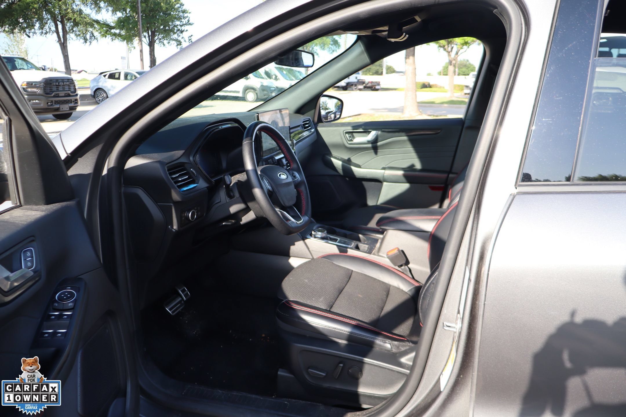 Certified 2024 Ford Escape ST-Line w/ Tech Pack #1 FWD image 23