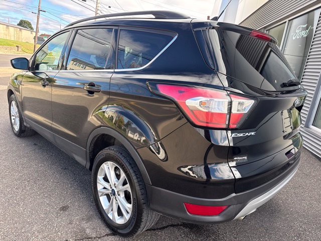 Certified 2018 Ford Escape SE w/ SE Sync 3 Package AWD/4WD image 8