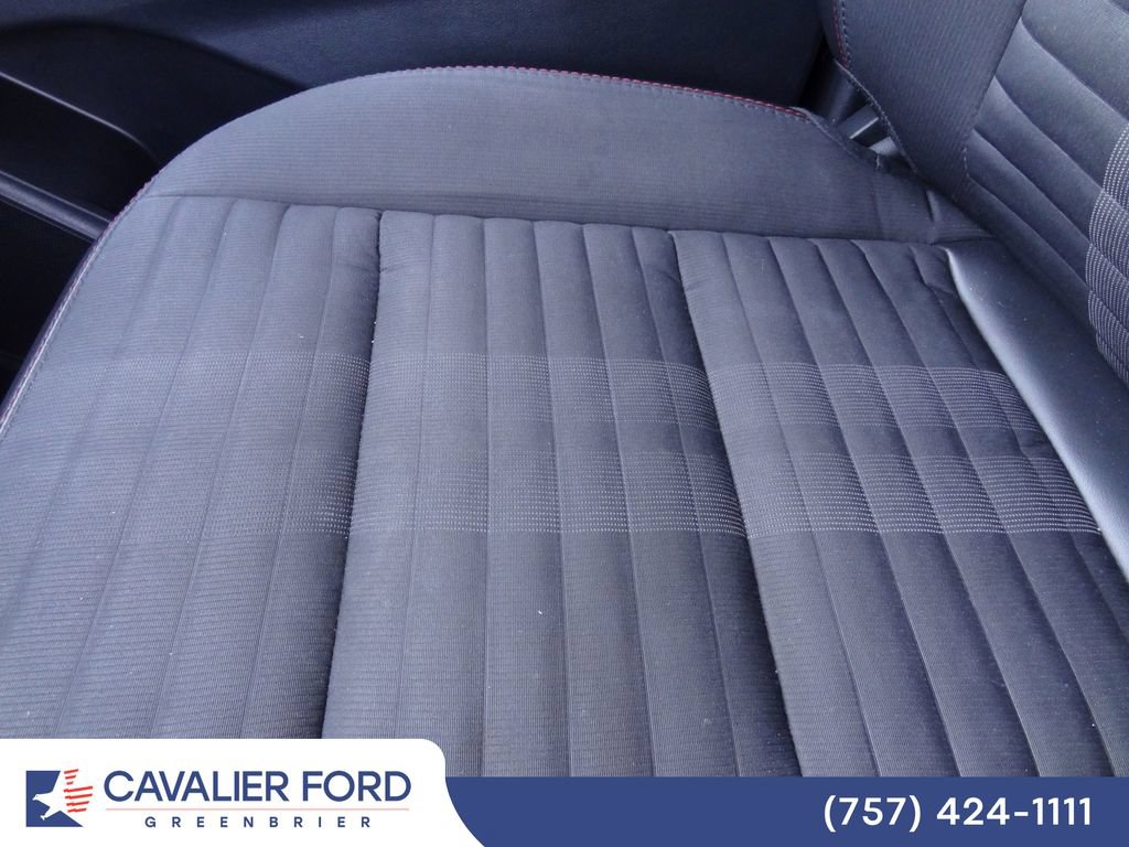 Certified 2025 Ford Explorer ST-Line AWD/4WD image 27