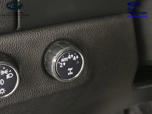 Used 2020 Chevrolet Colorado LT w/ LT Convenience Package AWD/4WD image 34