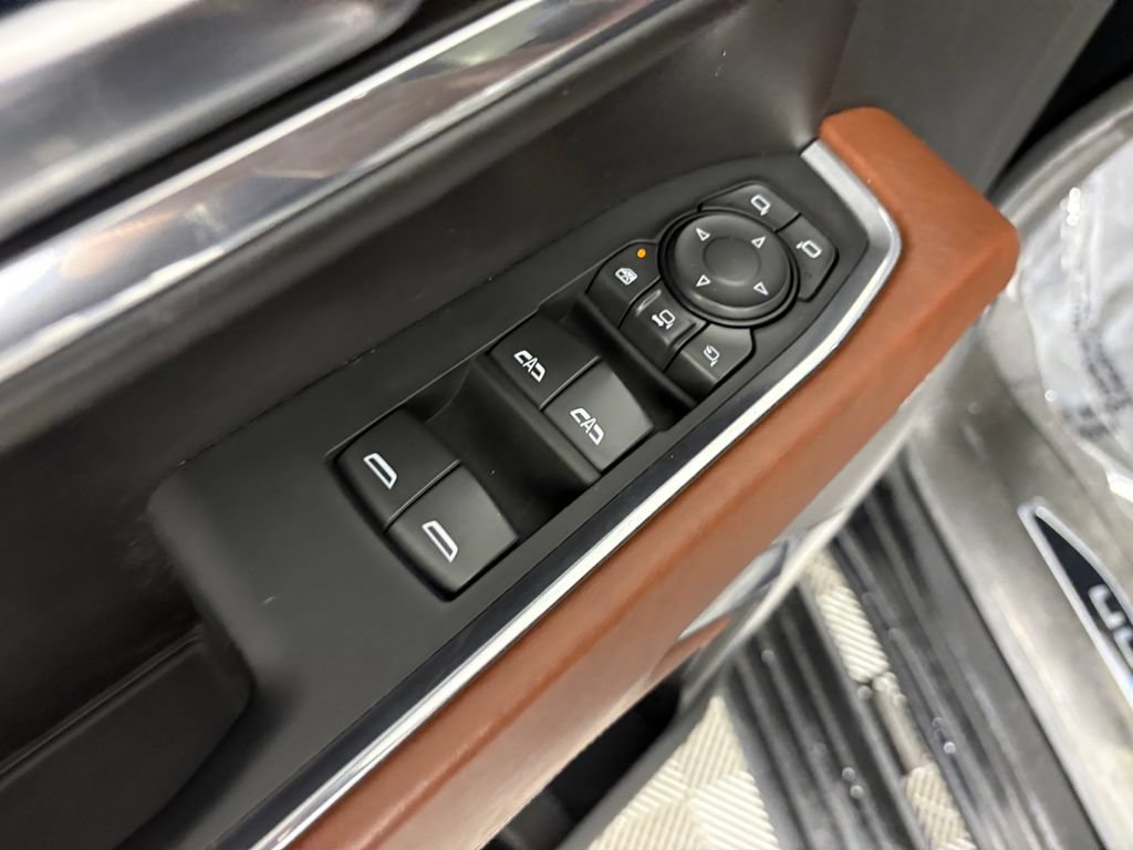 Used 2024 GMC Sierra 3500 Denali Ultimate AWD/4WD image 14