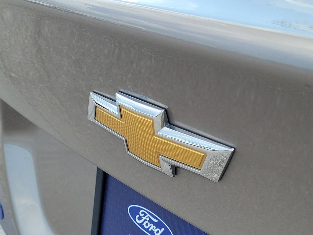 Used 2023 Chevrolet Malibu LT FWD image 9