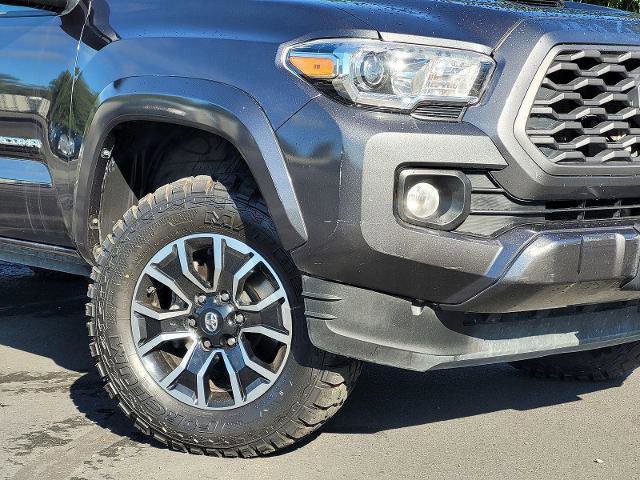 Used 2022 Toyota Tacoma TRD Sport AWD/4WD image 11
