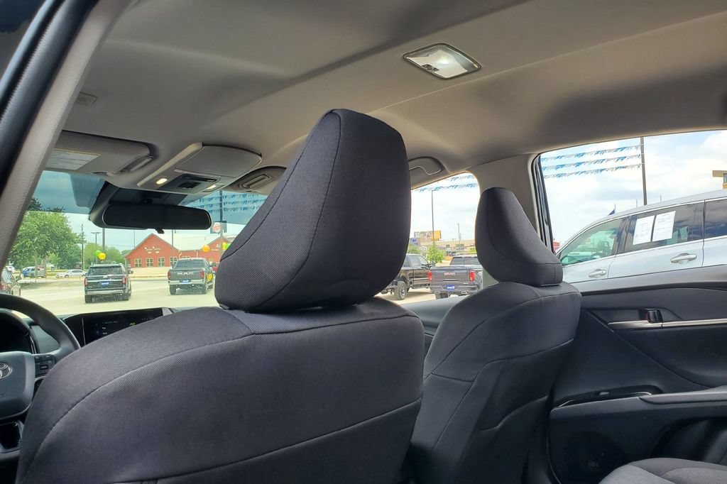Used 2026 Toyota Camry LE FWD image 21