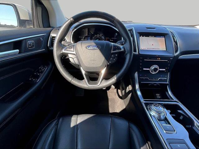 Certified 2019 Ford Edge Titanium w/ Equipment Group 301A AWD/4WD image 9