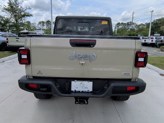 Used 2020 Jeep Gladiator Overland w/ Popular Equipment Package AWD/4WD image 13