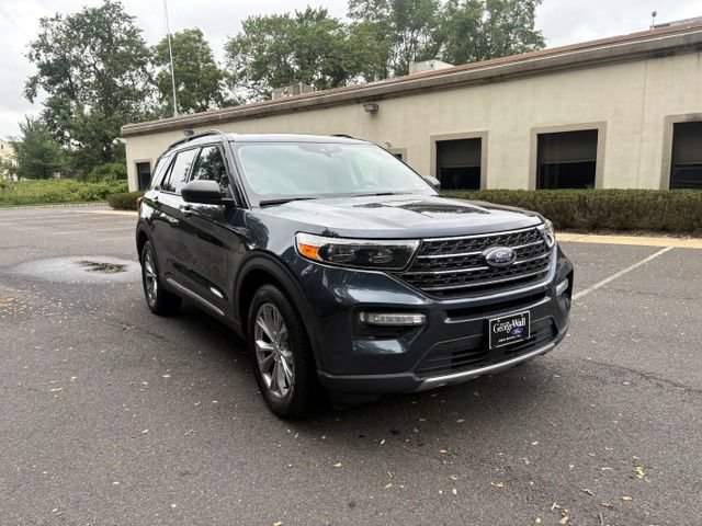 Certified 2023 Ford Explorer XLT w/ Equipment Group 202A AWD/4WD image 9