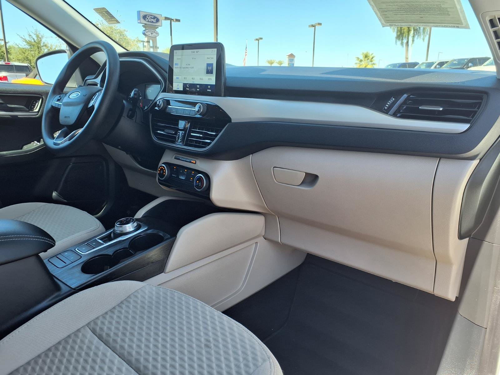 Certified 2022 Ford Escape SE FWD image 10