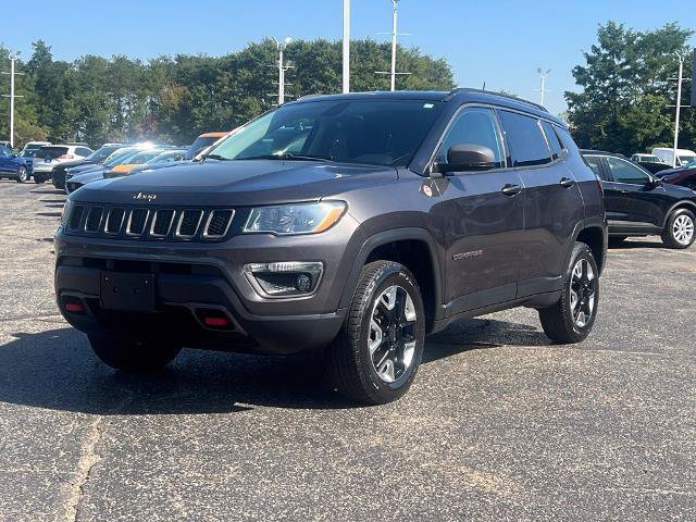 Used 2018 Jeep Compass Trailhawk w/ Leather Interior Group AWD/4WD image 3