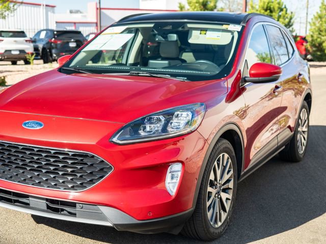 Certified 2020 Ford Escape Titanium w/ Titanium Premium Package 2.0 image 3
