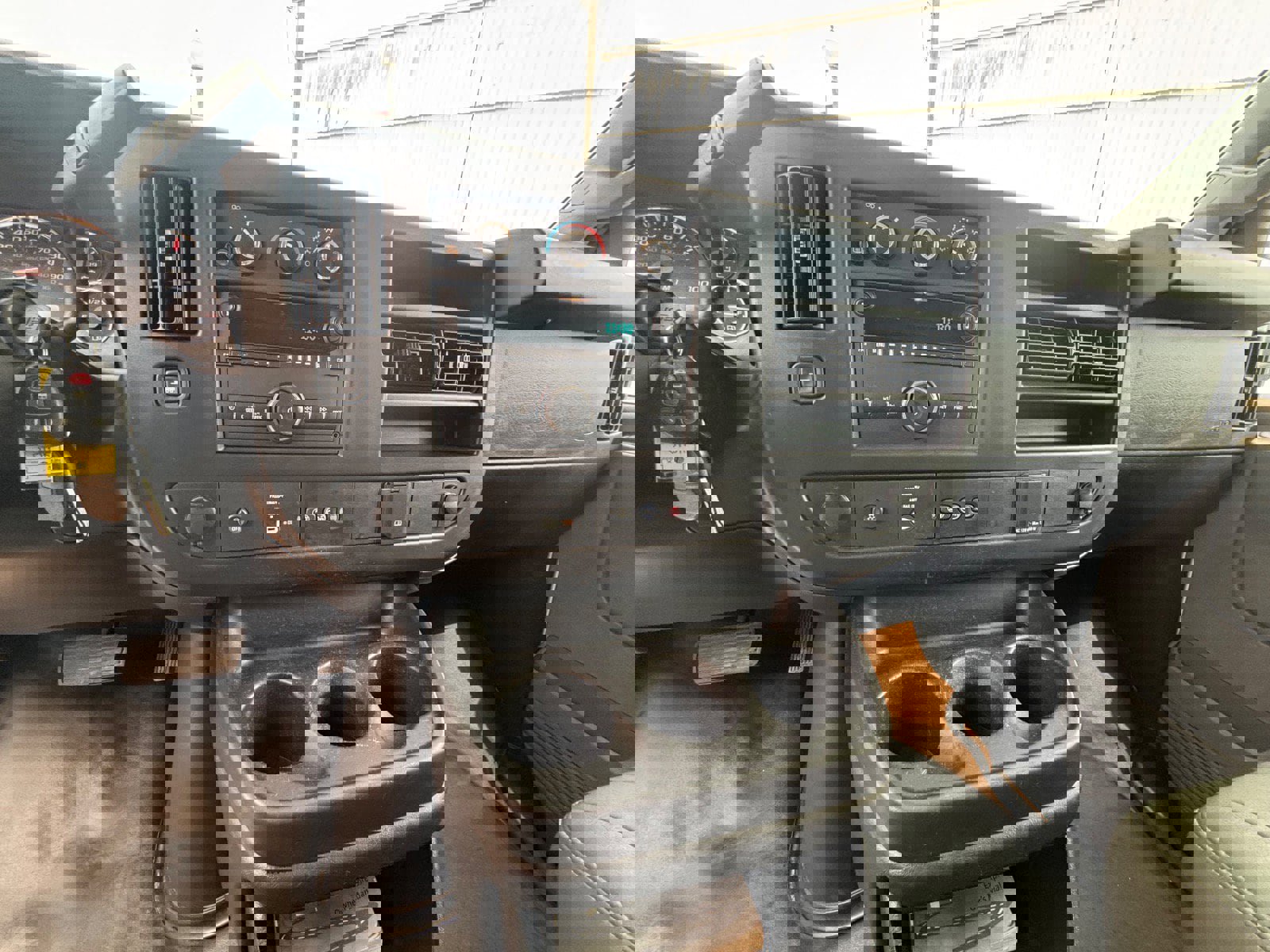 Used 2019 Chevrolet Express 3500 w/ Driver Convenience Package image 27