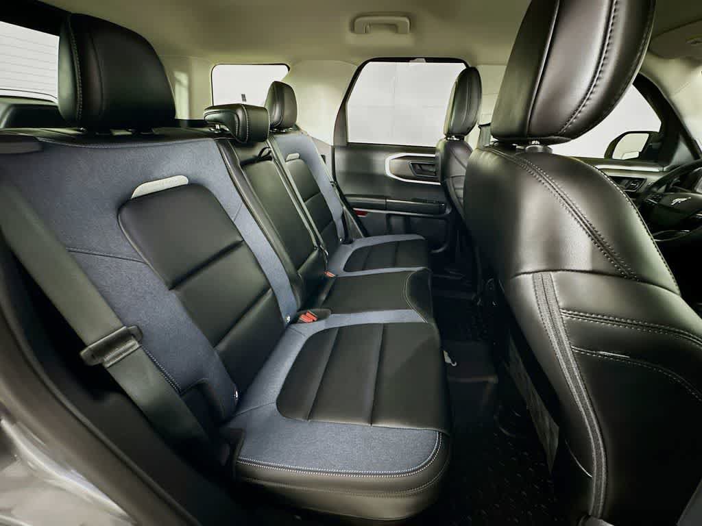 Certified 2025 Ford Bronco Sport Outer Banks w/ Outer Banks Tech Package+ AWD/4WD image 32