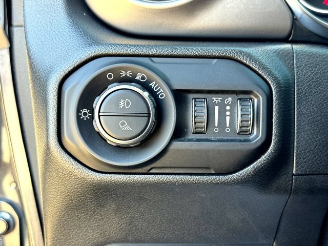 Used 2021 Jeep Gladiator Sport AWD/4WD image 14