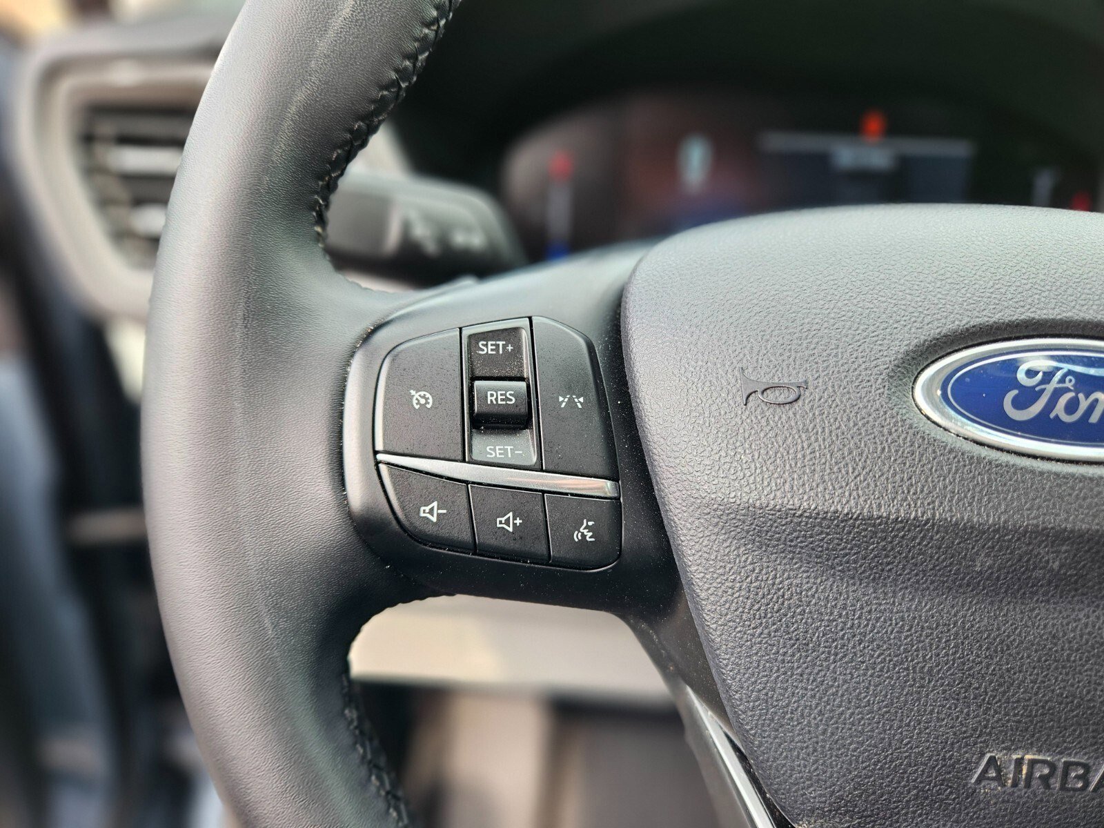 Certified 2024 Ford Escape Active image 28