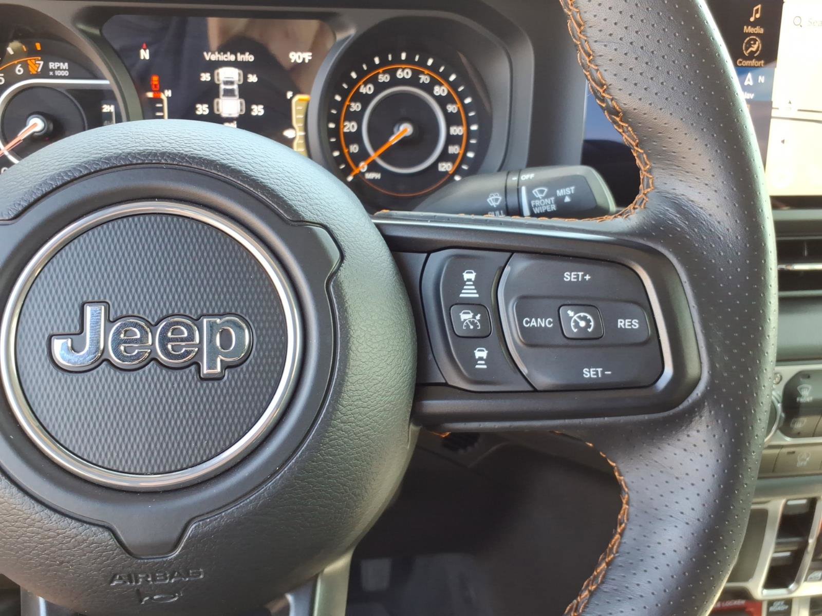 Used 2024 Jeep Gladiator Mojave w/ Technology Group AWD/4WD image 18