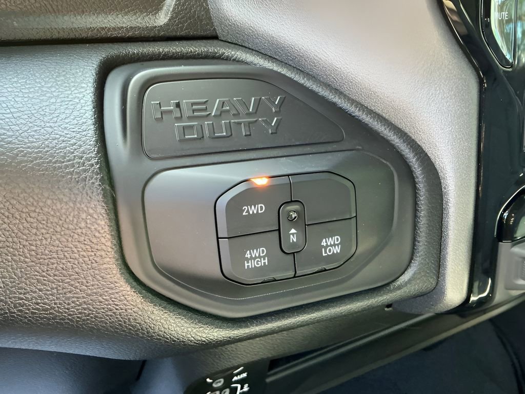 Used 2025 RAM 2500 Tradesman AWD/4WD image 27