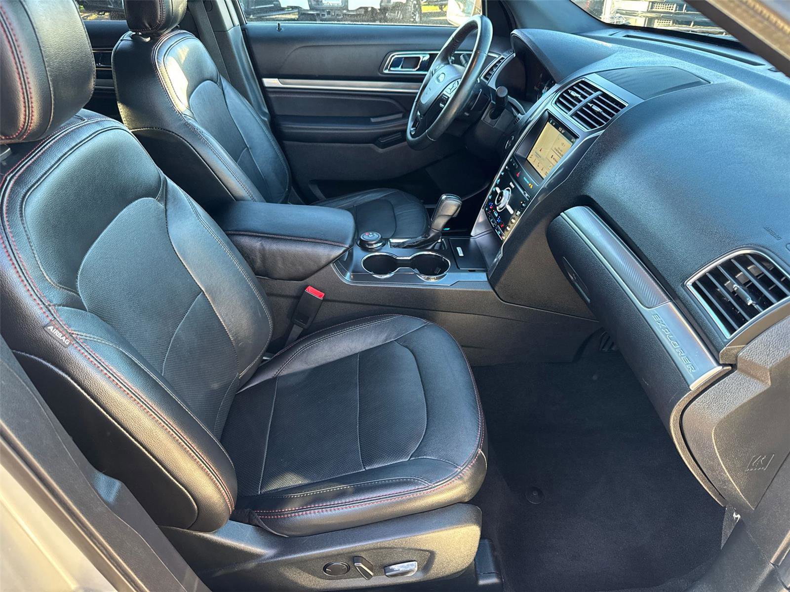 Certified 2019 Ford Explorer Sport image 17